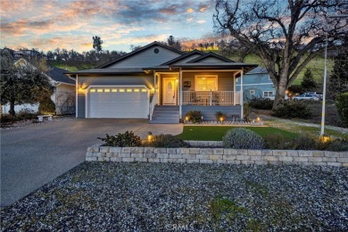 STAYCATION! This single level 3 bed / 2 bath home has 1,627 SF on  in California - for sale on GolfHomes.com, golf home, golf lot