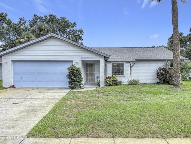 This is your opportunity to own a newly resurfaced pool home on Daytona Beach Golf Club in Florida - for sale on GolfHomes.com, golf home, golf lot