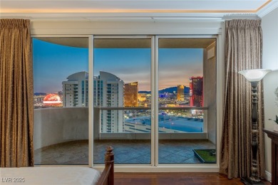 Stunning Residence on the 35th floor w Unrivaled Day & Night on Las Vegas Country Club in Nevada - for sale on GolfHomes.com, golf home, golf lot