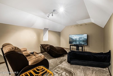 This well-maintained 6848 SF home in Sandpoint's premier on Sandpoint Elks Golf Course in Idaho - for sale on GolfHomes.com, golf home, golf lot