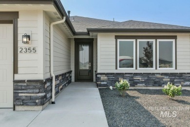 Welcome to Pioneer Homes Cottonwood floor plan, with quality on Hunters Point Golf Club in Idaho - for sale on GolfHomes.com, golf home, golf lot