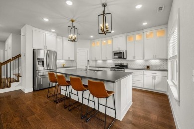 Welcome to this smart designed 3-bedroom + office, 2.5-bath on Shadow Valley Country Club in Arkansas - for sale on GolfHomes.com, golf home, golf lot