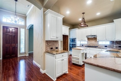 Beautiful 3 bedroom PLUS study home nestled on a lush greenbelt on Heritage Ranch Golf and Country Club in Texas - for sale on GolfHomes.com, golf home, golf lot