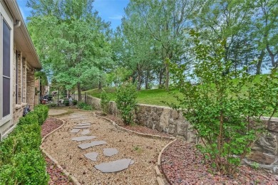 Beautiful 3 bedroom PLUS study home nestled on a lush greenbelt on Heritage Ranch Golf and Country Club in Texas - for sale on GolfHomes.com, golf home, golf lot
