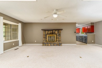 Welcome to 106 Tam O'Shanter Court -- a charming 2-bedroom on Diamondhead Golf and Country Club in Arkansas - for sale on GolfHomes.com, golf home, golf lot