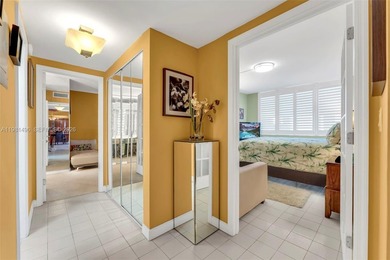 Beautifully updated 2-bed, 2-bath condo in an all-ages on Hillcrest Golf and Country Club in Florida - for sale on GolfHomes.com, golf home, golf lot