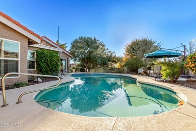 BREATHTAKING GOLF COURSE & WATER VIEWS await! Walk up the on Cottonwood Country Club in Arizona - for sale on GolfHomes.com, golf home, golf lot