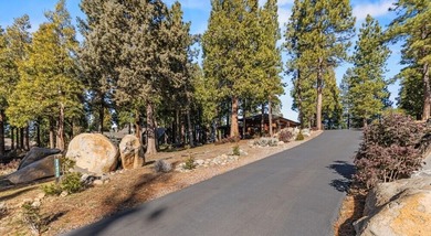 Enjoy expansive views of Klamath Lake and the Cascade Mountains on Running Y Ranch Resort in Oregon - for sale on GolfHomes.com, golf home, golf lot