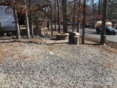 Awesome unit here in the park. 2002 Breckenridge Park Model on The Tillery Tradition Country Club in North Carolina - for sale on GolfHomes.com, golf home, golf lot