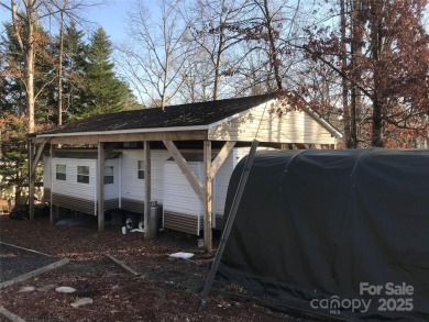Awesome unit here in the park. 2002 Breckenridge Park Model on The Tillery Tradition Country Club in North Carolina - for sale on GolfHomes.com, golf home, golf lot