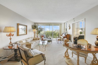 :Welcome home to Palm Aire. This 2 bedrooms, 2 bath unit, with a on Palm-Aire Country Club and Resort - The Oaks in Florida - for sale on GolfHomes.com, golf home, golf lot