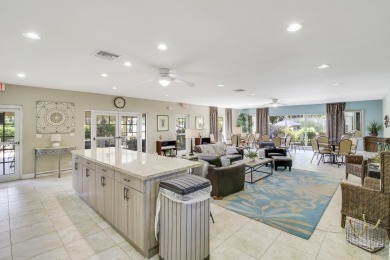 :Welcome home to Palm Aire. This 2 bedrooms, 2 bath unit, with a on Palm-Aire Country Club and Resort - The Oaks in Florida - for sale on GolfHomes.com, golf home, golf lot