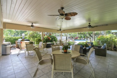 :Welcome home to Palm Aire. This 2 bedrooms, 2 bath unit, with a on Palm-Aire Country Club and Resort - The Oaks in Florida - for sale on GolfHomes.com, golf home, golf lot