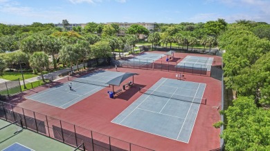 :Welcome home to Palm Aire. This 2 bedrooms, 2 bath unit, with a on Palm-Aire Country Club and Resort - The Oaks in Florida - for sale on GolfHomes.com, golf home, golf lot