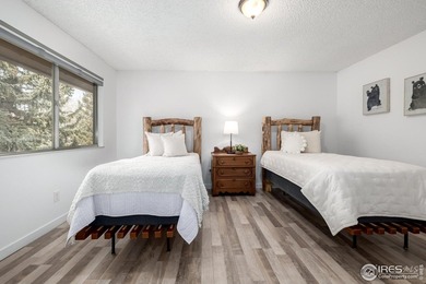 Beautifully updated condo in the desirable Fairway Club on Estes Park Golf Course in Colorado - for sale on GolfHomes.com, golf home, golf lot