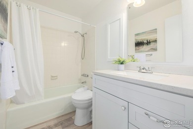 Beautifully updated condo in the desirable Fairway Club on Estes Park Golf Course in Colorado - for sale on GolfHomes.com, golf home, golf lot