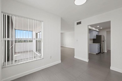 Beautiful spacious corner unit 2 Bed / 2 bath, 9th Floor, with on Inverrary Country Club in Florida - for sale on GolfHomes.com, golf home, golf lot