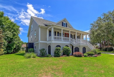 QUINTESSENTIAL LOWCOUNTRY CHARM - this high quality, custom on Kiawah Island Resort - Oak Point in South Carolina - for sale on GolfHomes.com, golf home, golf lot