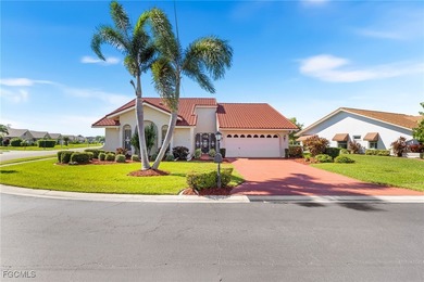 YOU DO NOT WANT TO MISS THIS!! Gorgeously UPDATED, this on Cross Creek Country Club in Florida - for sale on GolfHomes.com, golf home, golf lot
