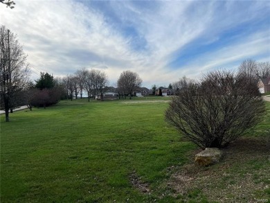 Exclusive subdivision adjacent to golf course and lake on Crown Pointe Golf Club in Missouri - for sale on GolfHomes.com, golf home, golf lot