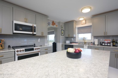 Beautifully renovated and fully furnished 3BR/3BA condo in on Oceans Golf Club in Florida - for sale on GolfHomes.com, golf home, golf lot