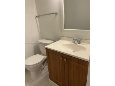 SPACIOUS 1 BDRM/1.5 BATH CONDO IN THE HEART OF AVENTURA on Turnberry Isle Resort and Club in Florida - for sale on GolfHomes.com, golf home, golf lot