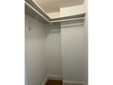 SPACIOUS 1 BDRM/1.5 BATH CONDO IN THE HEART OF AVENTURA on Turnberry Isle Resort and Club in Florida - for sale on GolfHomes.com, golf home, golf lot