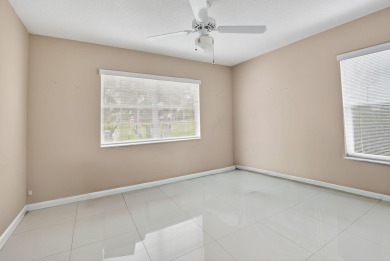 Come take a look at this great all age villa located in on  in Florida - for sale on GolfHomes.com, golf home, golf lot