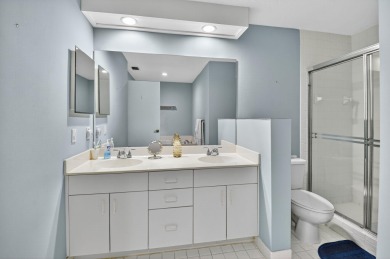 Come take a look at this great all age villa located in on  in Florida - for sale on GolfHomes.com, golf home, golf lot