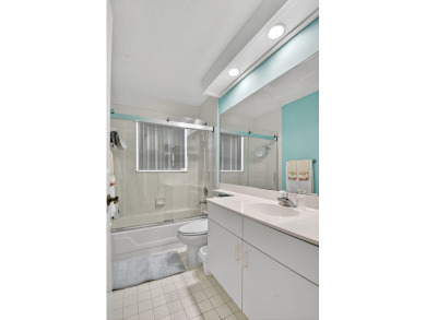 Come take a look at this great all age villa located in on  in Florida - for sale on GolfHomes.com, golf home, golf lot