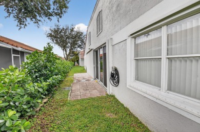 Come take a look at this great all age villa located in on  in Florida - for sale on GolfHomes.com, golf home, golf lot