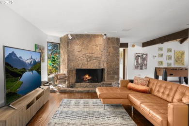 This unique custom mid-mod styled one level home backs to the on Rock Creek Country Club in Oregon - for sale on GolfHomes.com, golf home, golf lot