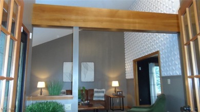 Don't miss out on this beautiful 4 bedroom/ 3 bath colonial on Chenoweth Golf Course in Ohio - for sale on GolfHomes.com, golf home, golf lot