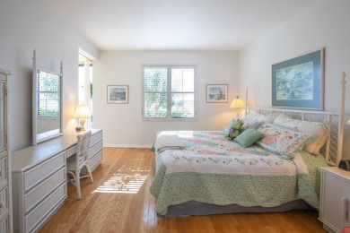 Wonderful FIRST FLOOR 3 bedroom/2 bath condo located in the on Harbour Ridge Yacht and Country Club in Florida - for sale on GolfHomes.com, golf home, golf lot