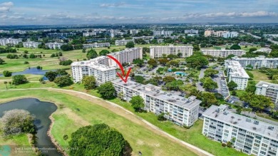 Completely and magnificently updated PENTHOUSE unit with on Palm-Aire Country Club and Resort - Palms in Florida - for sale on GolfHomes.com, golf home, golf lot