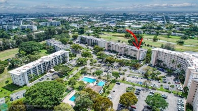 Completely and magnificently updated PENTHOUSE unit with on Palm-Aire Country Club and Resort - Palms in Florida - for sale on GolfHomes.com, golf home, golf lot
