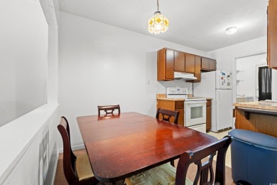 Don't miss this great opportunity to own a cozy 1-bedroom on Arrowhead Country Club in South Carolina - for sale on GolfHomes.com, golf home, golf lot