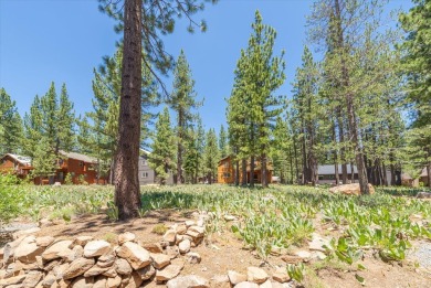 Charming 3-Bedroom Townhome with Loft in Prime Tahoe Donner on Tahoe Donner Golf Course in California - for sale on GolfHomes.com, golf home, golf lot