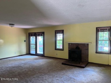 Welcome to resort-style living in the heart of Tellico Village! on Toqua Golf Course - Loudon County in Tennessee - for sale on GolfHomes.com, golf home, golf lot