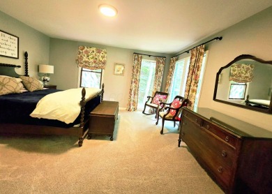Beautifully updated 3 bed/3 bath cabin in Hide-A-Way Hills on Hide-A-Way Hills Golf Club in Ohio - for sale on GolfHomes.com, golf home, golf lot