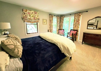Beautifully updated 3 bed/3 bath cabin in Hide-A-Way Hills on Hide-A-Way Hills Golf Club in Ohio - for sale on GolfHomes.com, golf home, golf lot