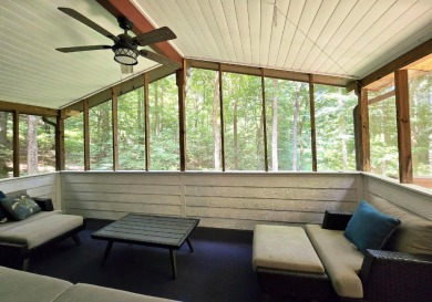 Beautifully updated 3 bed/3 bath cabin in Hide-A-Way Hills on Hide-A-Way Hills Golf Club in Ohio - for sale on GolfHomes.com, golf home, golf lot