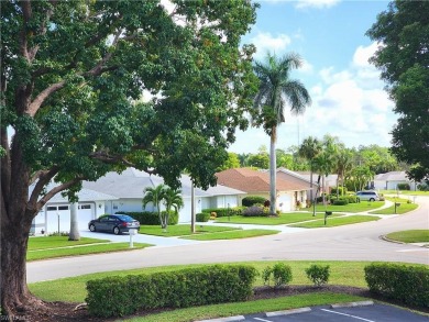 Welcome to this desirable condo in Naples! This well-kept unit on Riviera Golf Club in Florida - for sale on GolfHomes.com, golf home, golf lot