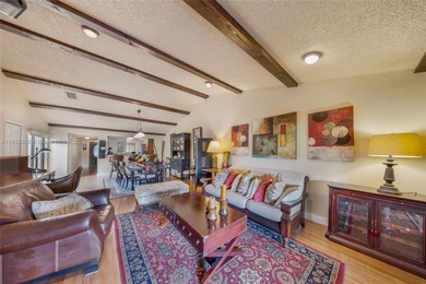 Welcome to this charming 3-bedroom, 2-bathroom villa in Weston on Bonaventure Country Club in Florida - for sale on GolfHomes.com, golf home, golf lot