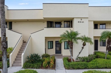Immaculate 2BR/2BA Condo overlooking the 4th hole - Heritage on Heritage Ridge Golf Club in Florida - for sale on GolfHomes.com, golf home, golf lot