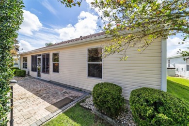 This well-maintained 3 bedroom, 2 bath, CYPRESS model in the on The Links of Spruce Creek in Florida - for sale on GolfHomes.com, golf home, golf lot