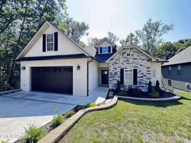 Immaculate One-Level Home in Desirable Mialaquo Point - Tellico on Tellico Village -The Links At Kahite Golf Course in Tennessee - for sale on GolfHomes.com, golf home, golf lot