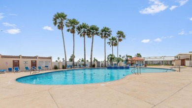 2/1 Open and airy,  with a layout that maximizes natural light on Long Island Golf Course in Texas - for sale on GolfHomes.com, golf home, golf lot