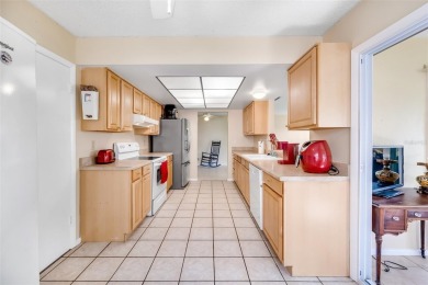 PRICE TO SELL!  This Lovely and Well Maintained Home in Popular on Mainlands Golf Club in Florida - for sale on GolfHomes.com, golf home, golf lot
