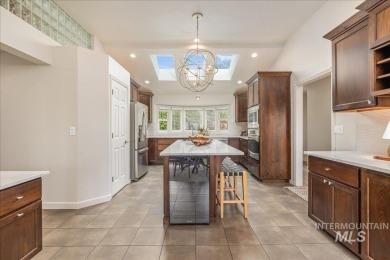 VIEWS GALORE! Nestled at the end of a secluded road, this large on Quail Hollow Golf Club in Idaho - for sale on GolfHomes.com, golf home, golf lot